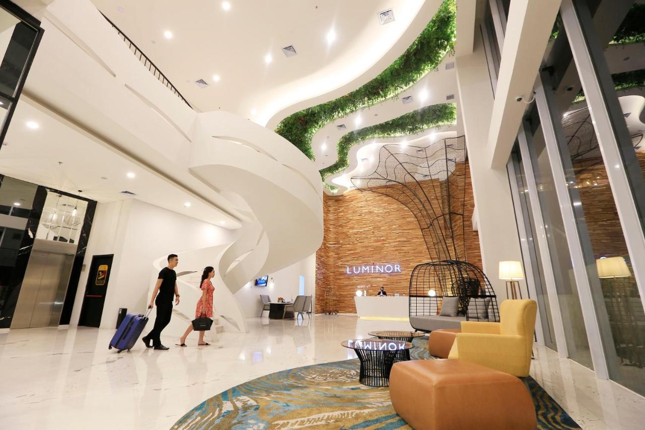 Luminor Hotel Purwokerto By Wh エクステリア 写真