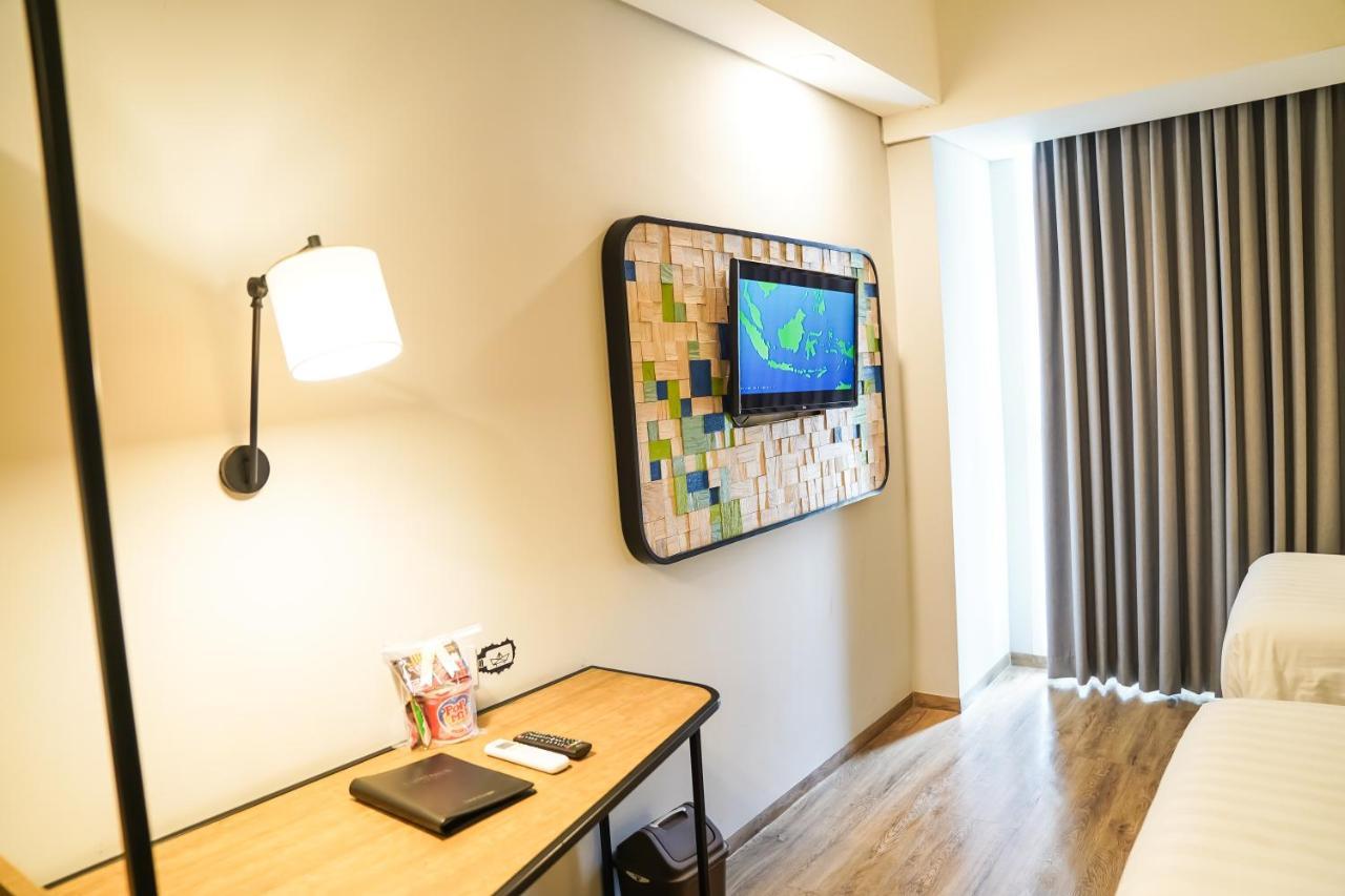 Luminor Hotel Purwokerto By Wh エクステリア 写真
