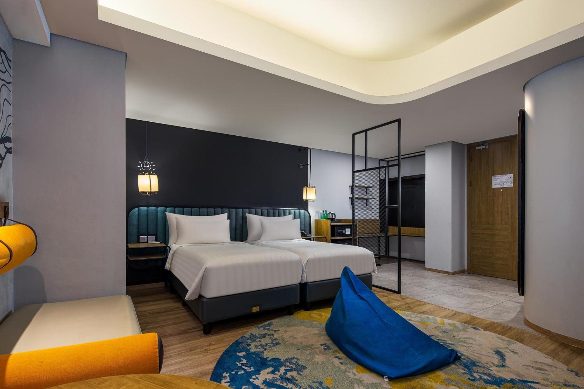 Luminor Hotel Purwokerto By Wh エクステリア 写真