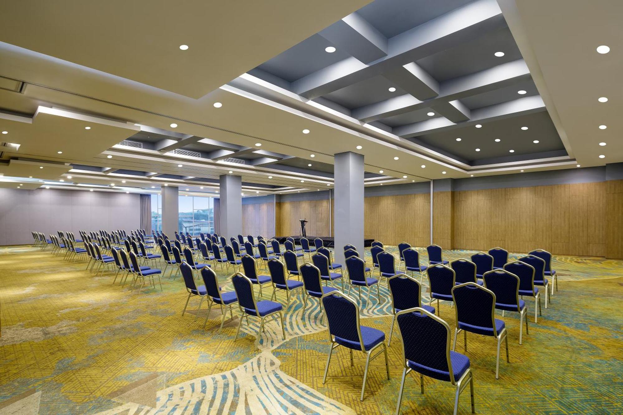 Luminor Hotel Purwokerto By Wh エクステリア 写真