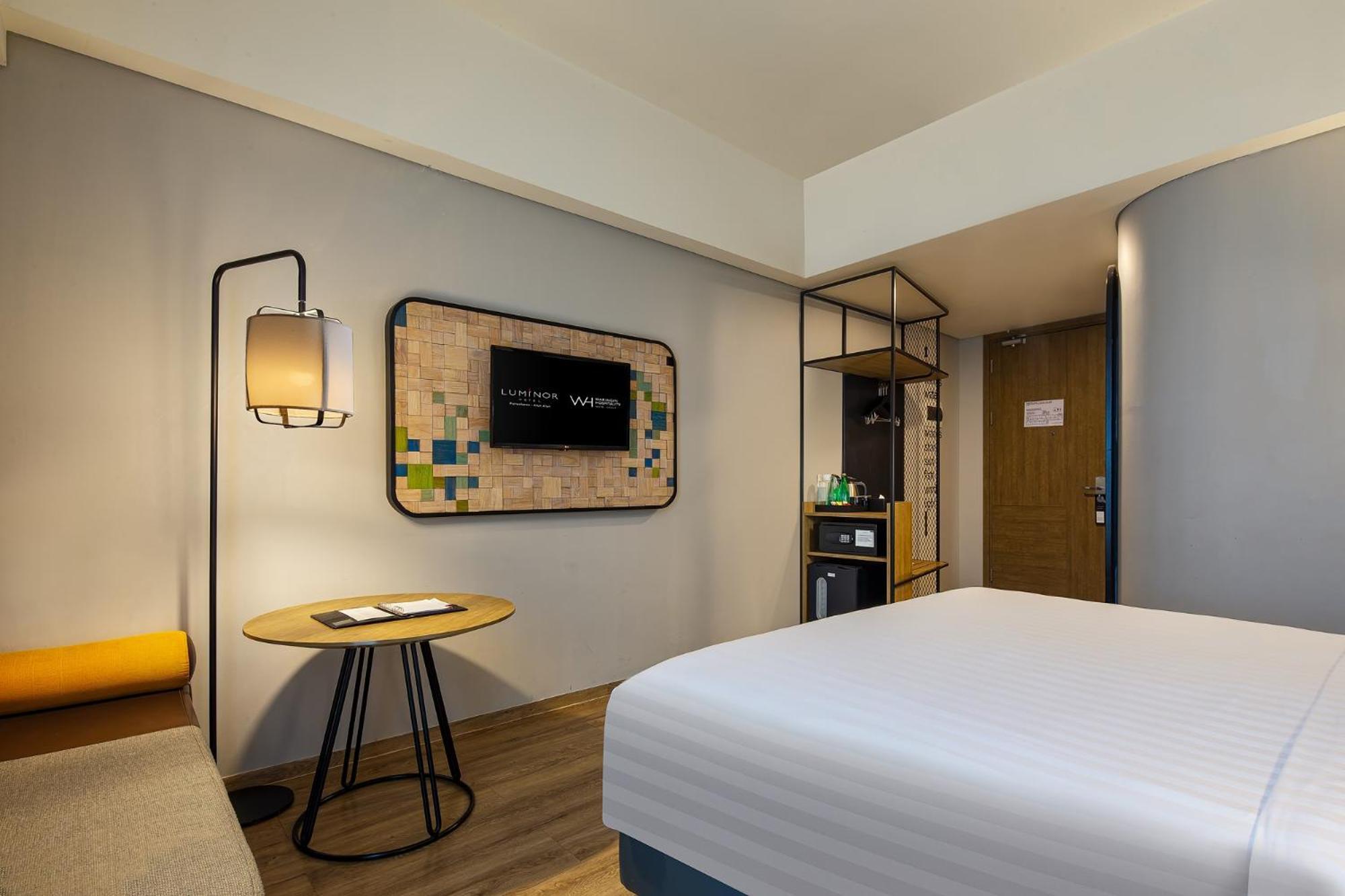Luminor Hotel Purwokerto By Wh エクステリア 写真